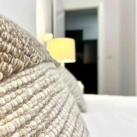Apartamentos La Tahona Cádiz Exteriör bild