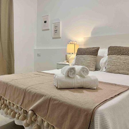 Apartamentos La Tahona Cádiz Exteriör bild