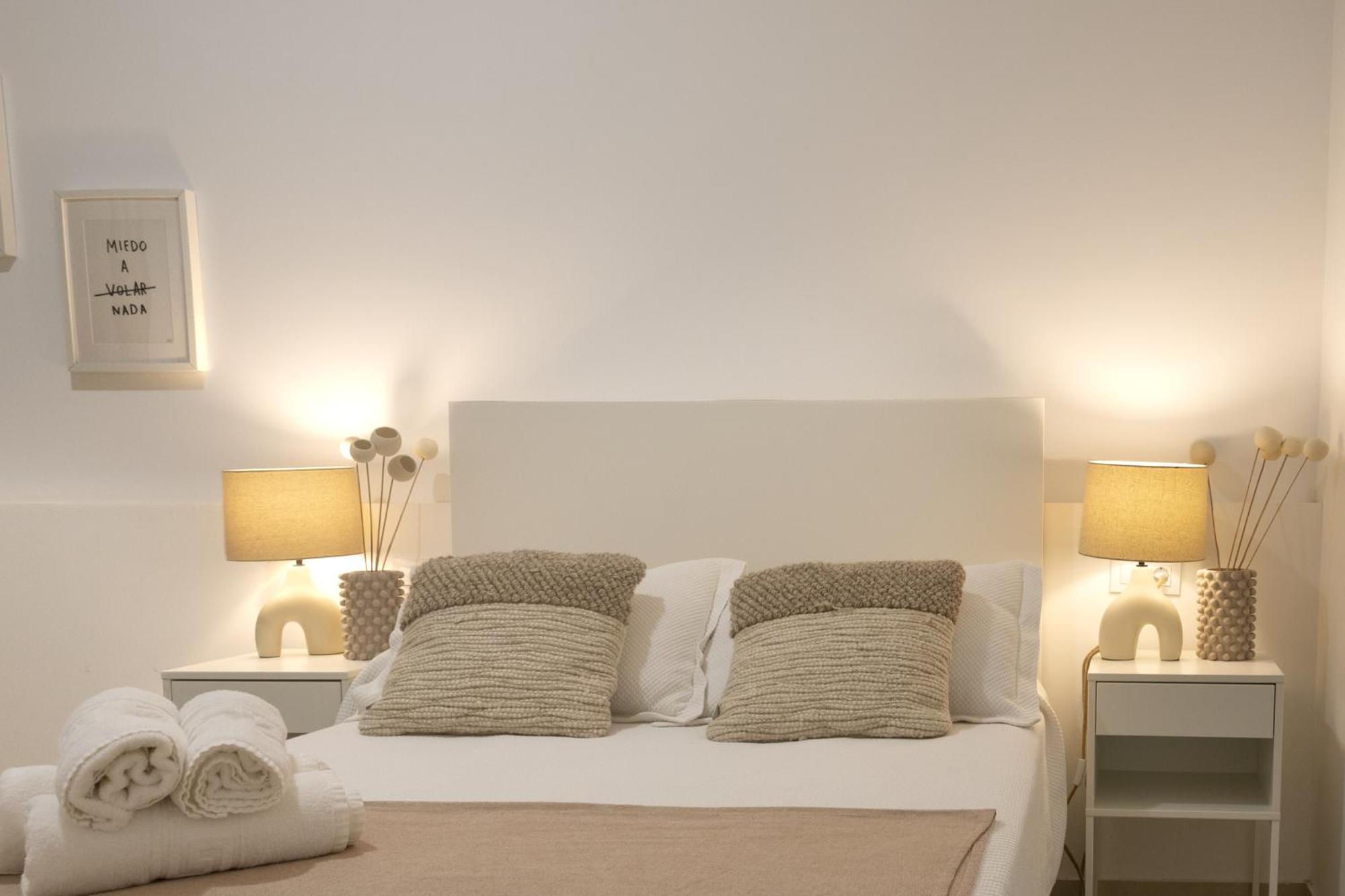 Apartamentos La Tahona Cádiz Exteriör bild