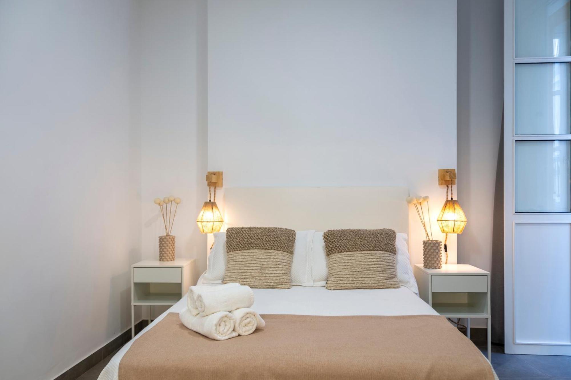 Apartamentos La Tahona Cádiz Exteriör bild
