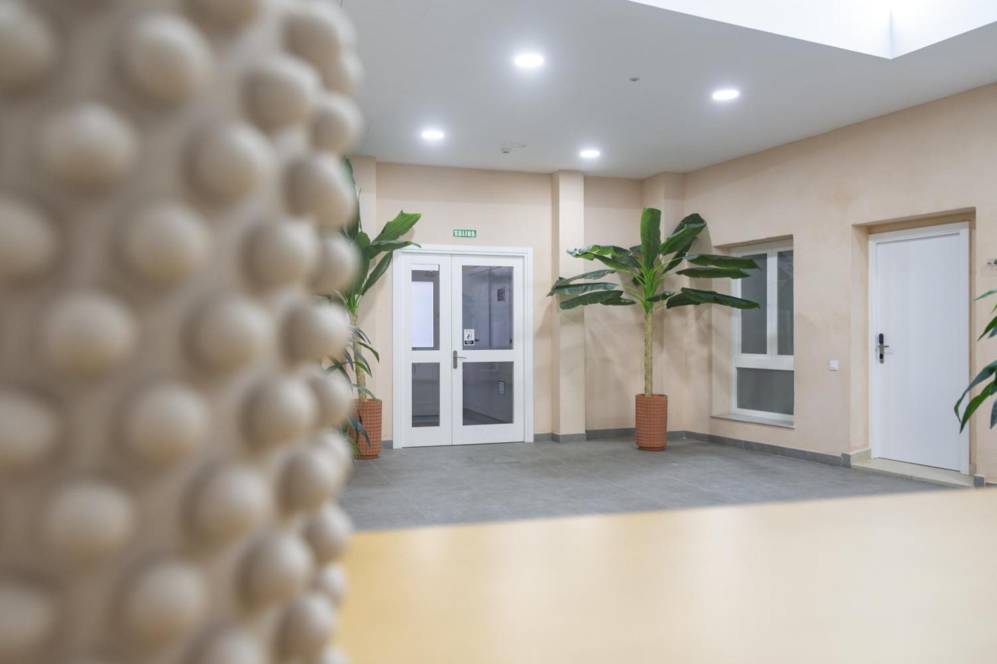 Apartamentos La Tahona Cádiz Exteriör bild