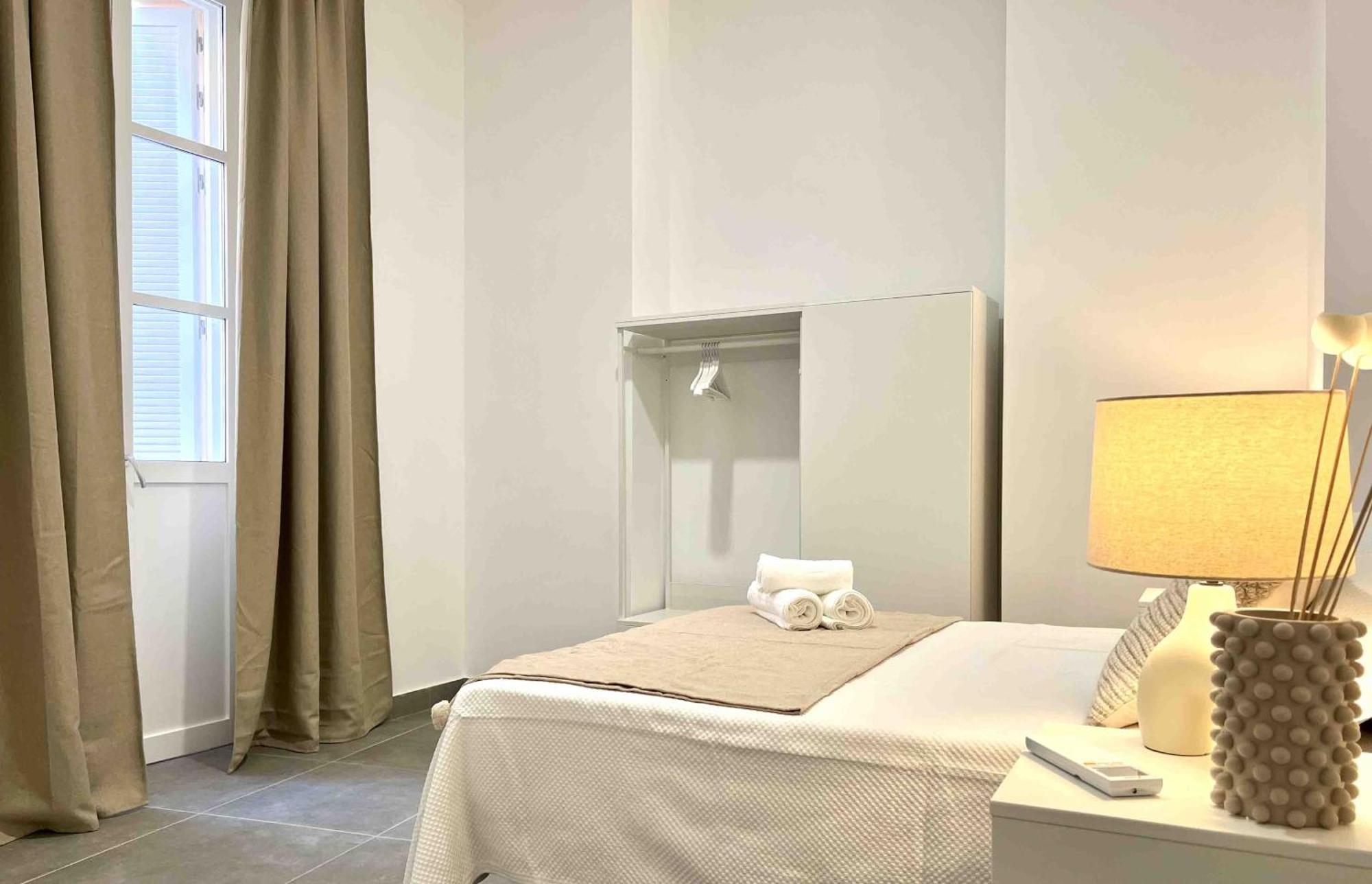 Apartamentos La Tahona Cádiz Exteriör bild