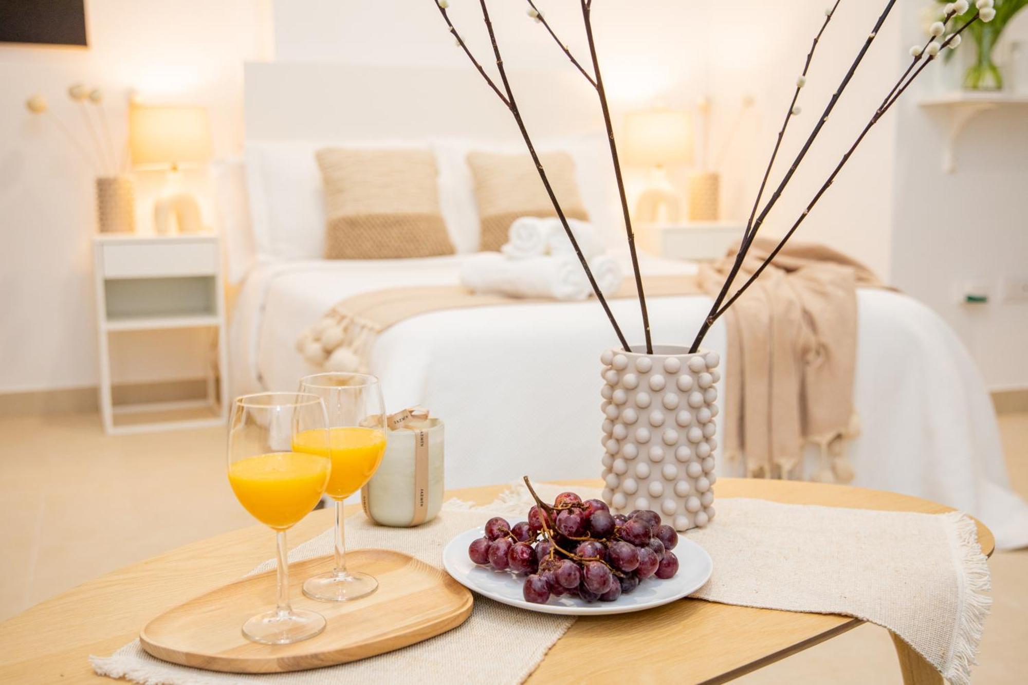 Apartamentos La Tahona Cádiz Exteriör bild